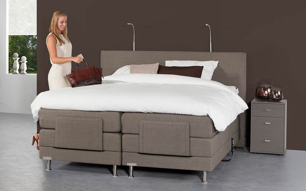 Caresse 4700 elektrische uitvoering