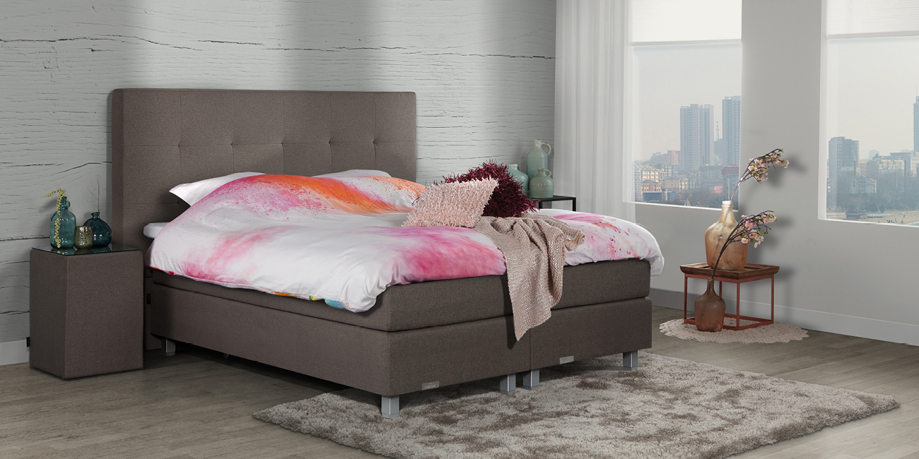 Caresse 9750 met hocker 3000